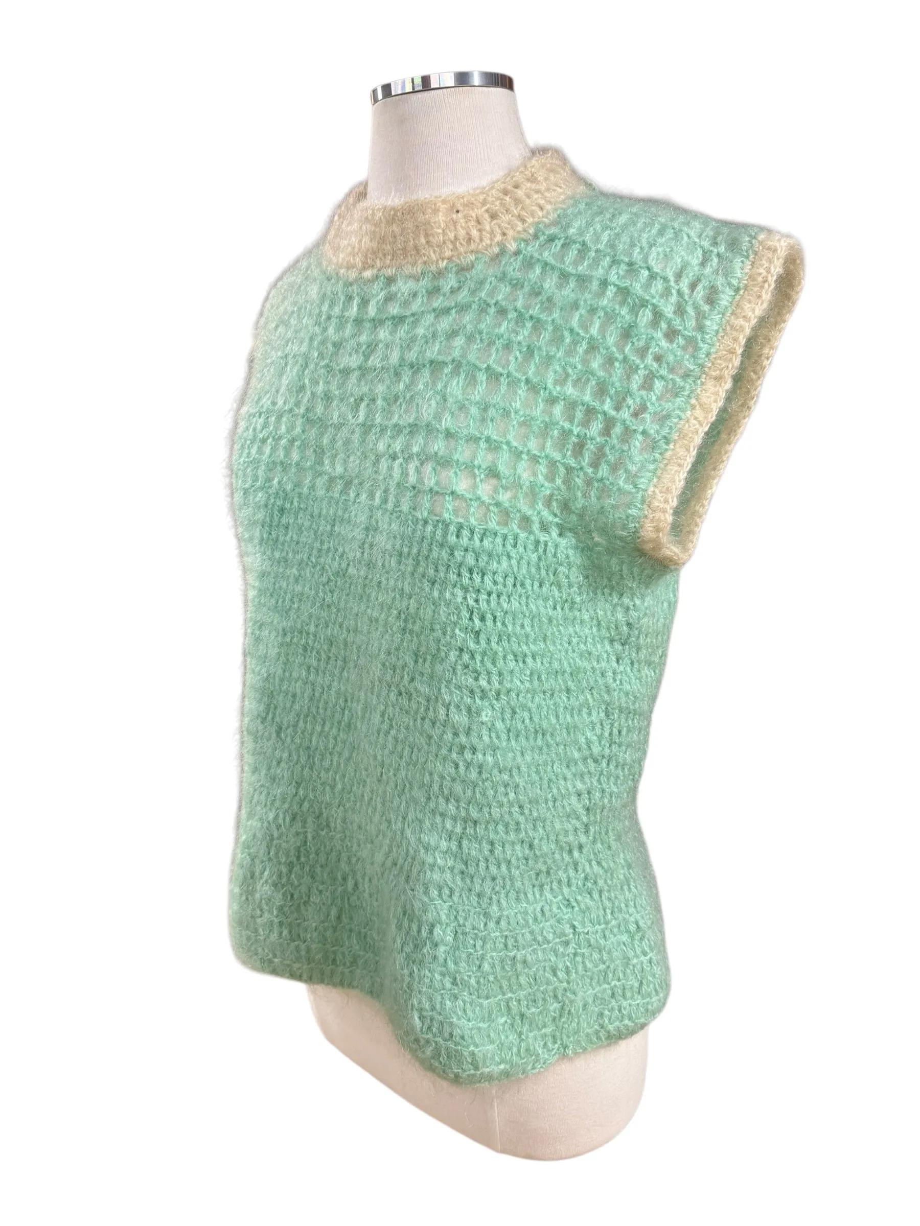 1960s Mint Green Mohair Sleeveless Sweater M