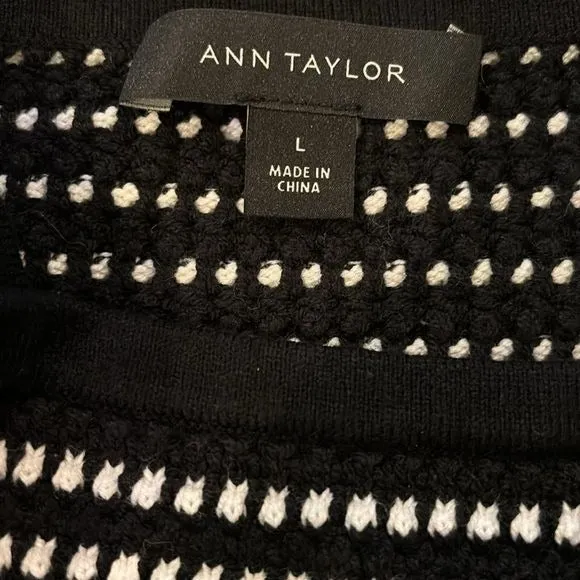 ANN TAYLOR Black Square Neck Ribbed Striped Tank Top Size Large