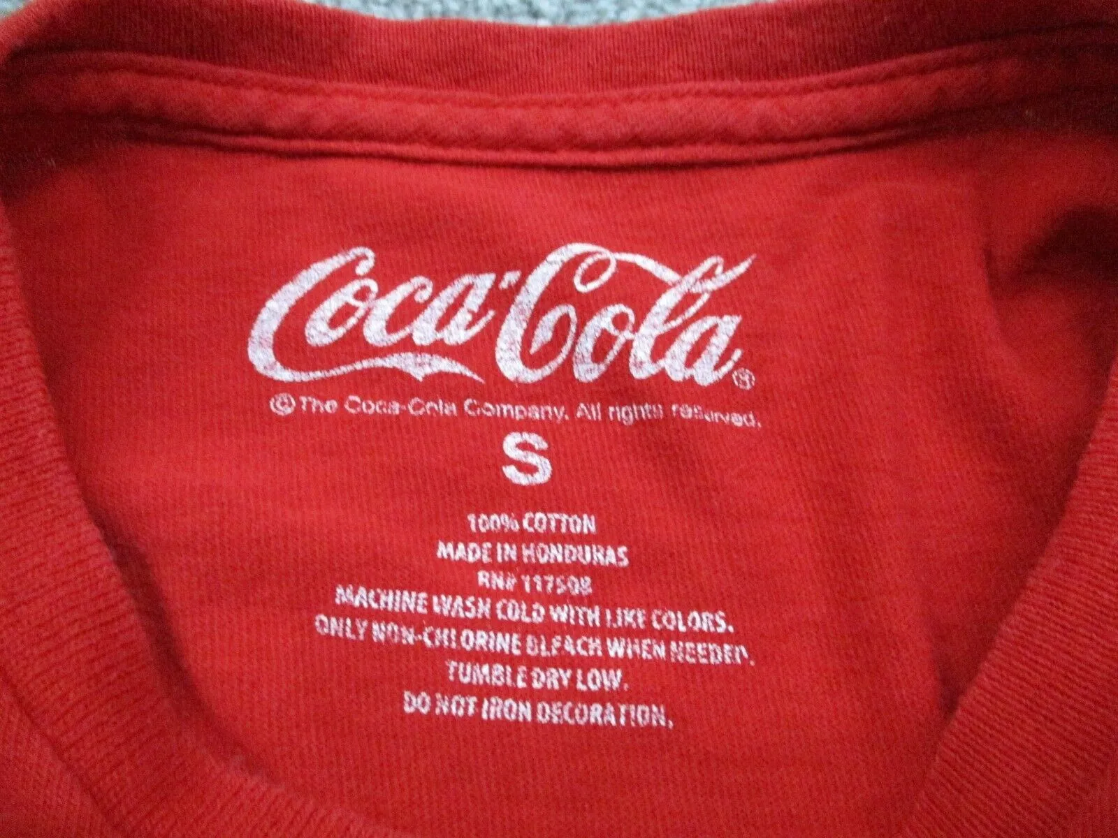 Coca Cola T-Shirt Mens Size Small Red Enjoy 100% Cotton Short Sleeve Solid