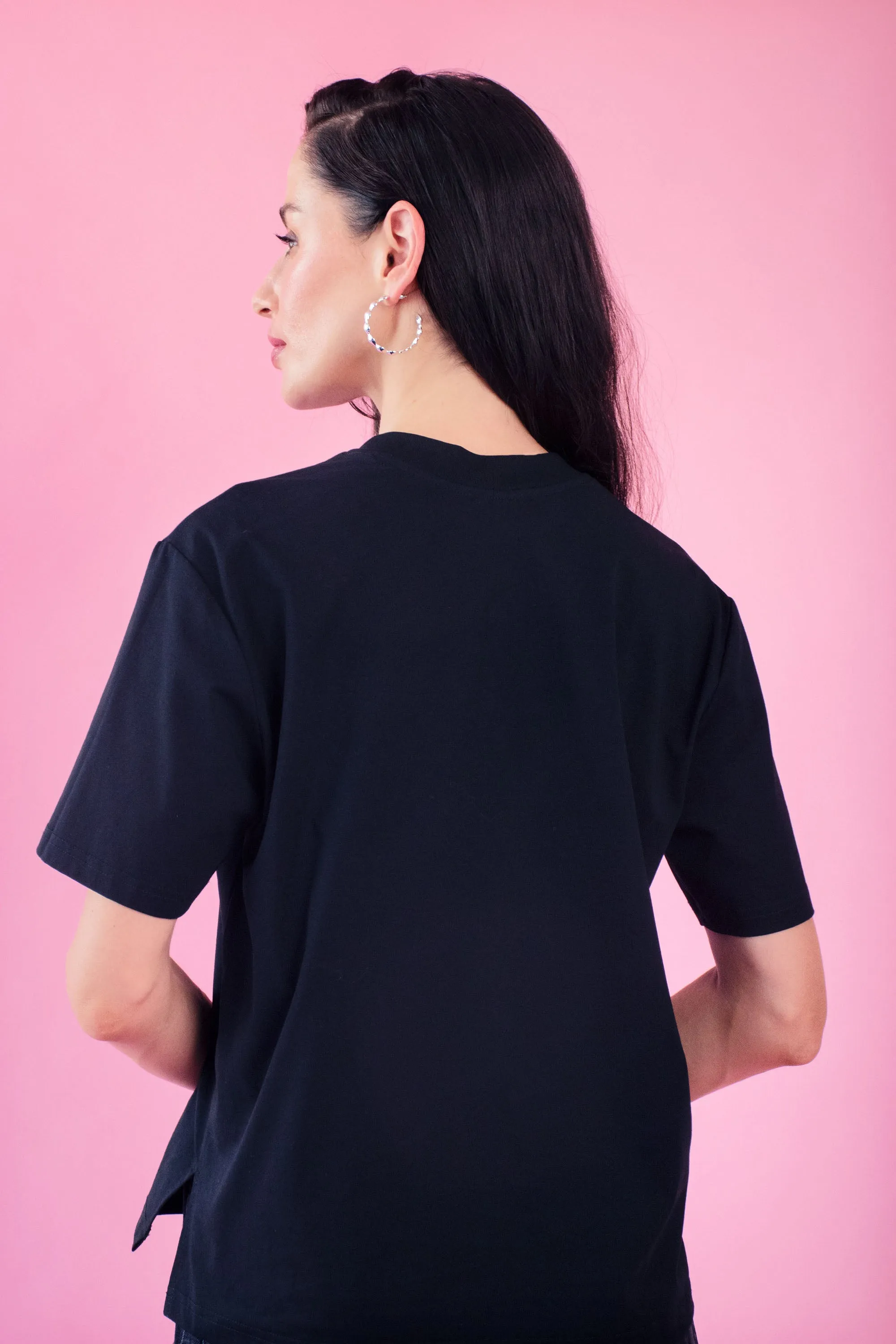 Embroidered Basic Tee in Black
