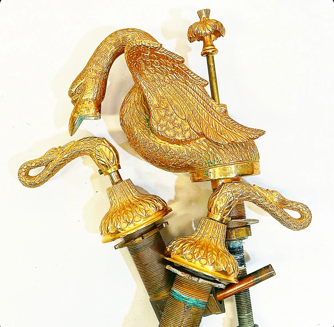 Fabulous rare vintage 1980s swan faucet with matching swan handles