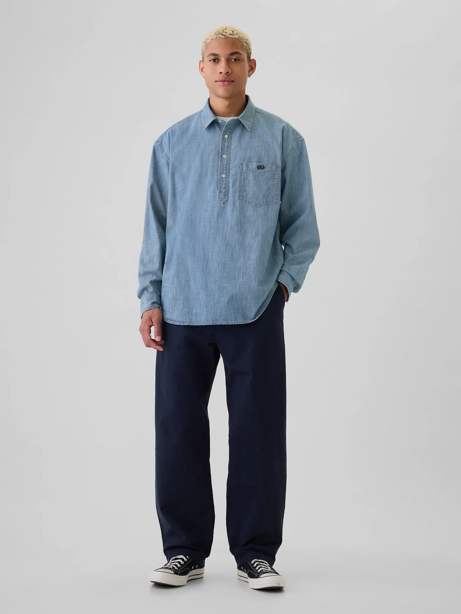 Gap Logo Pullover Chambray Shirt