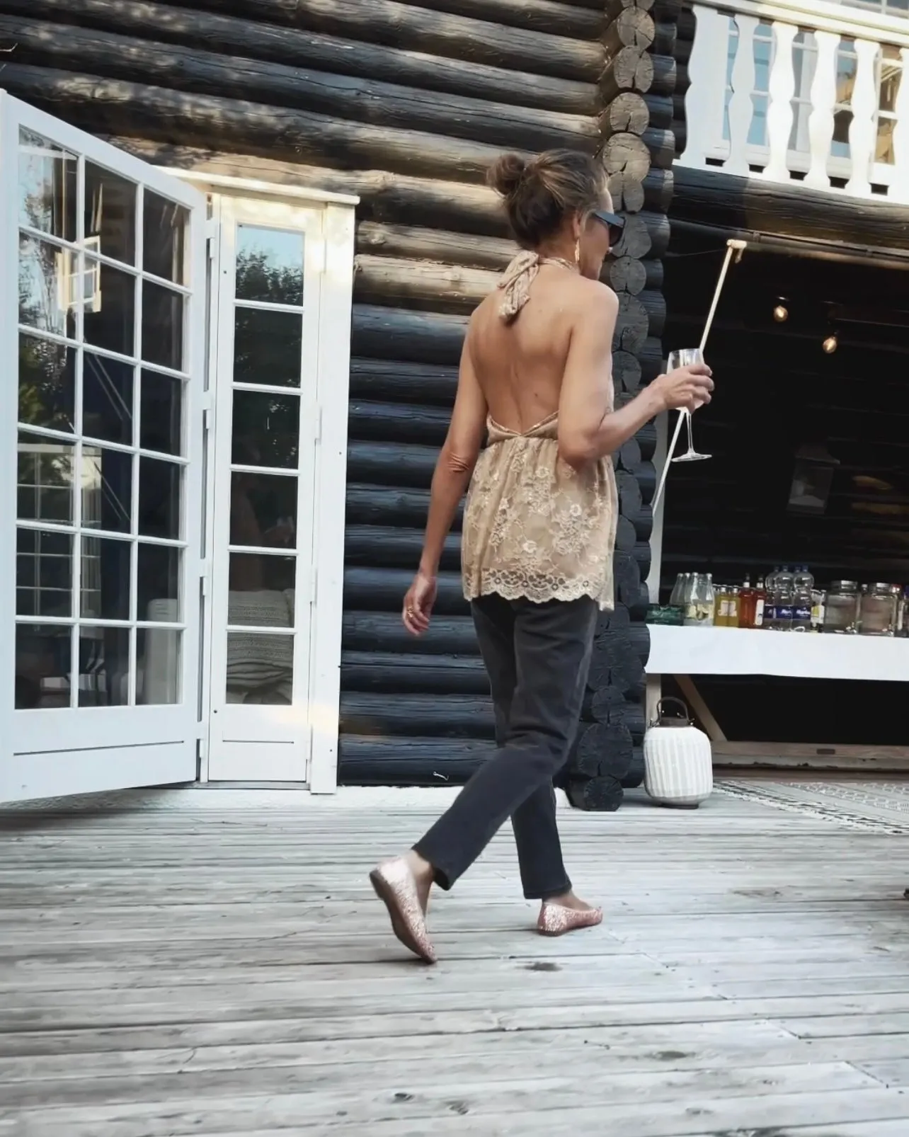 LACE TOP WITH OPEN BACK - SAND