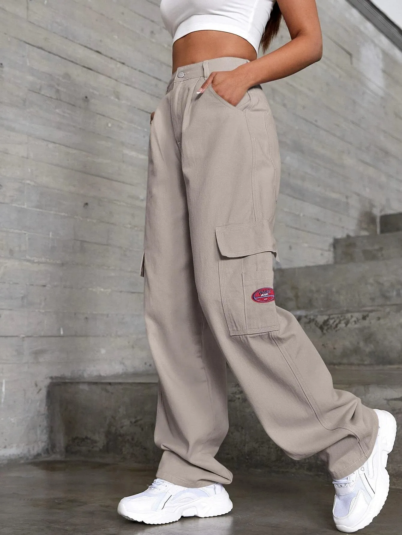 Patched Detail Flap Pocket Wide Leg Jeans