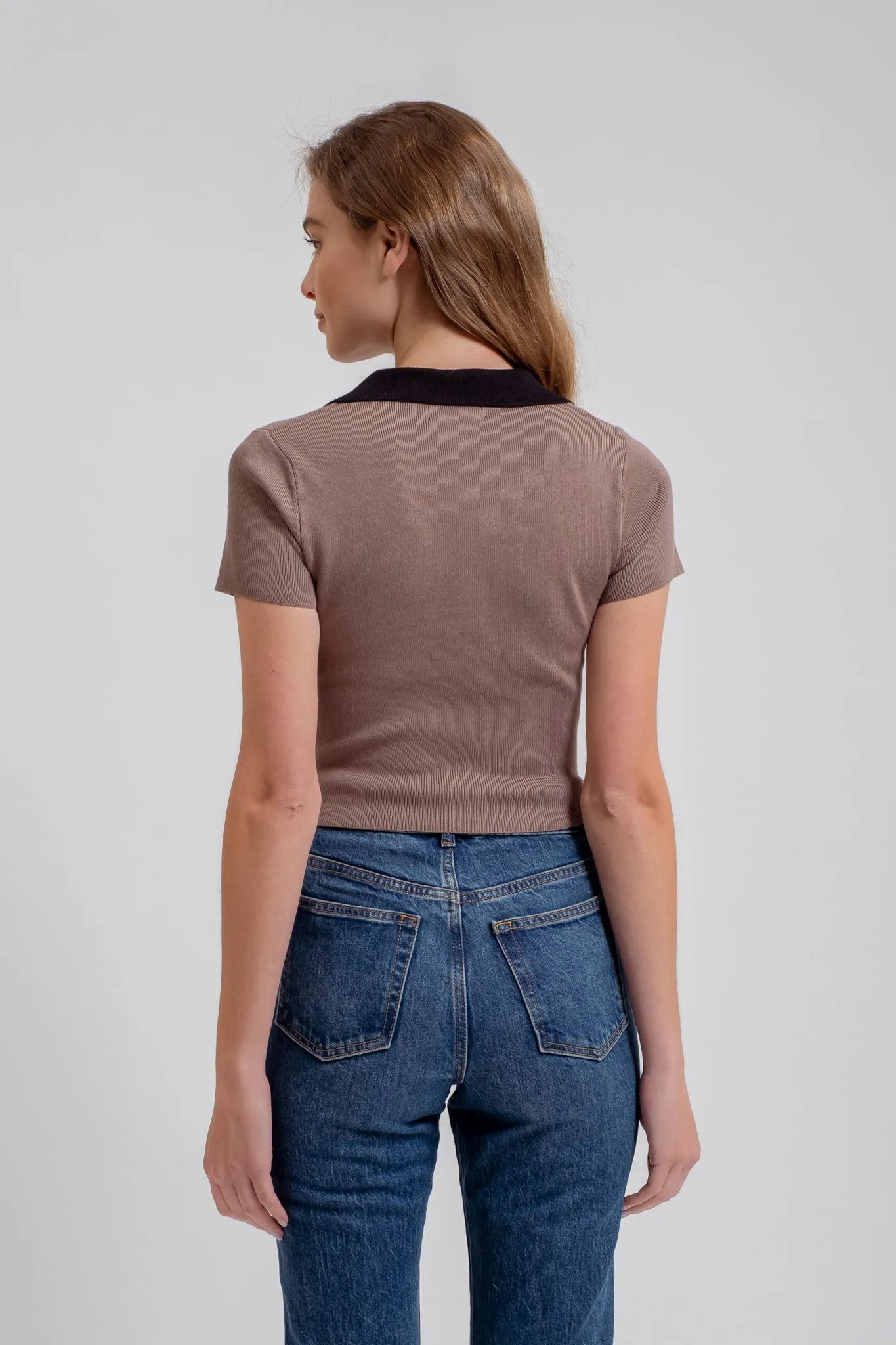 Rosalie Contrast Collared Short Sleeve Sweater Knit Top