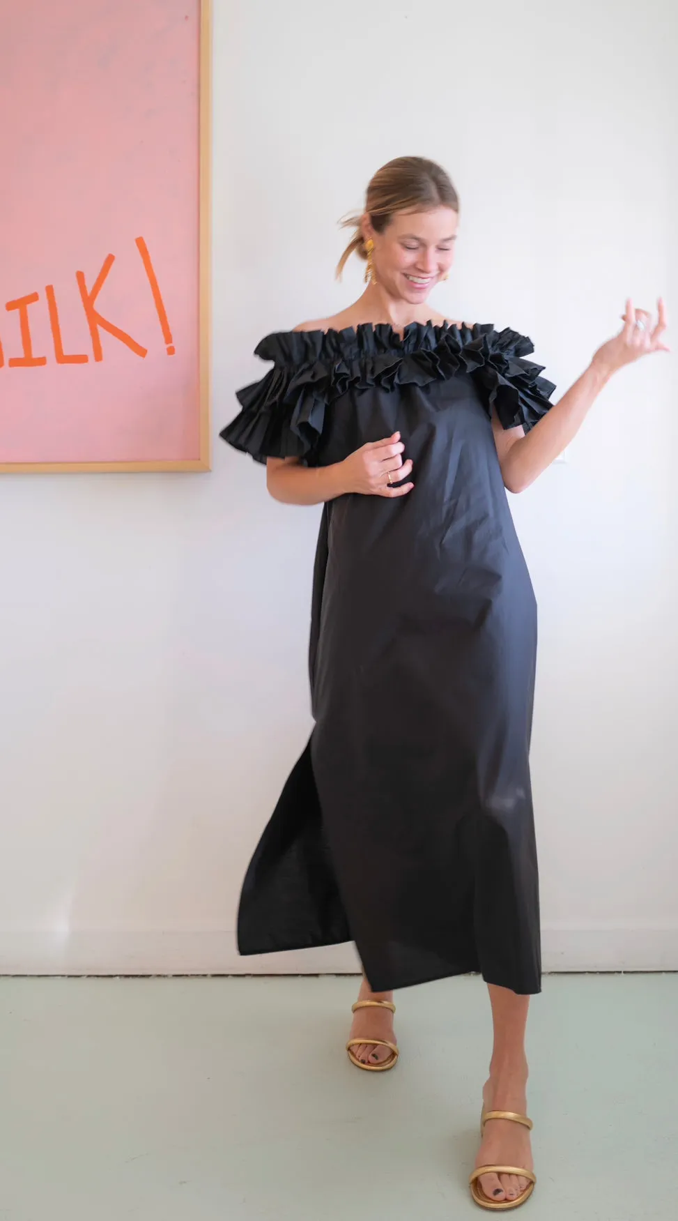 Ruffle Dress in Black