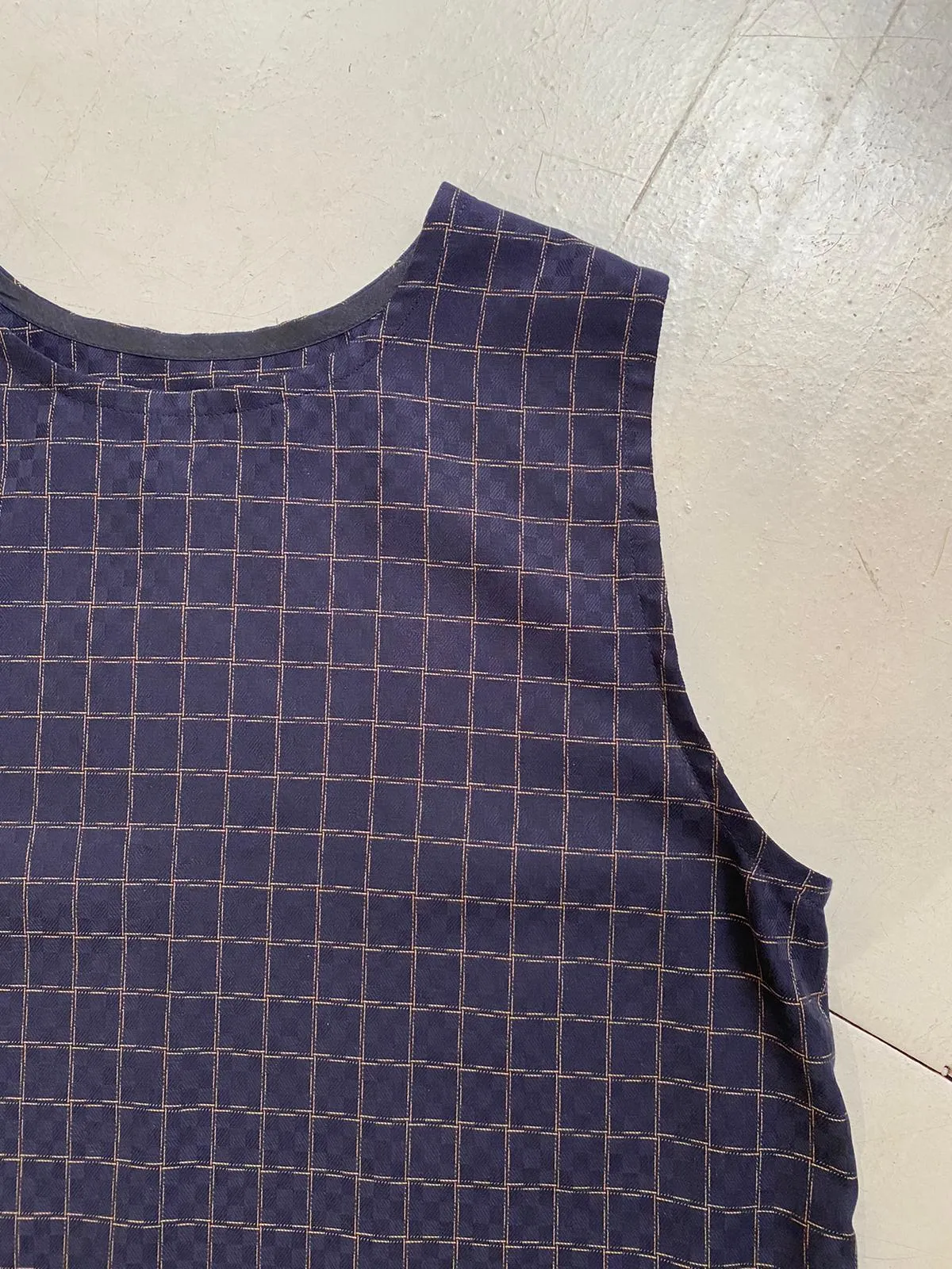 Swan Vest in Navy